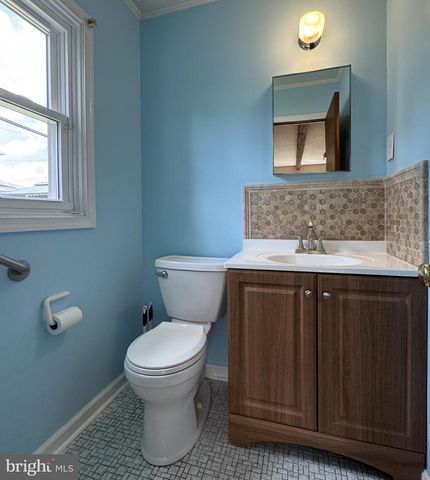 55 TWEED RD, Levittown, PA 19056