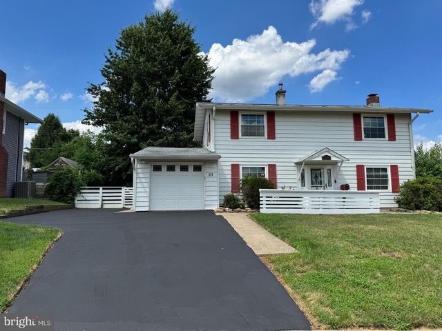 55 TWEED RD, Levittown, PA 19056