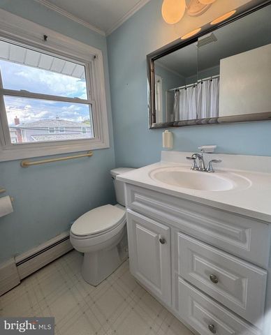 55 TWEED RD, Levittown, PA 19056