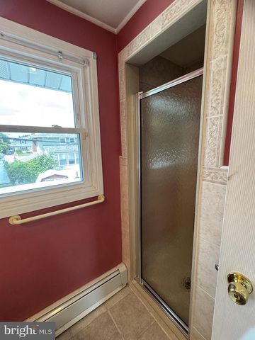 55 TWEED RD, Levittown, PA 19056
