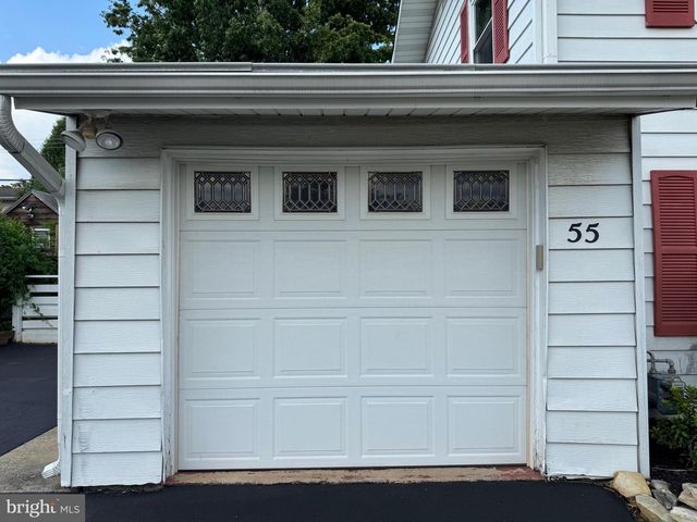 55 TWEED RD, Levittown, PA 19056