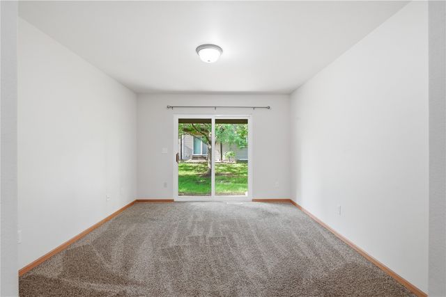 1009 Twilight Drive, North Liberty, IA 52317
