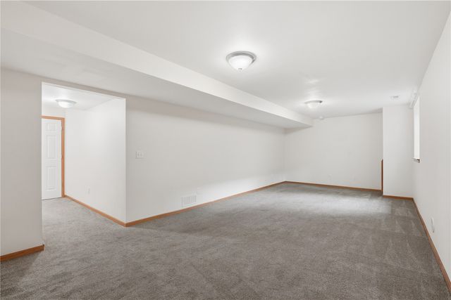 1009 Twilight Drive, North Liberty, IA 52317
