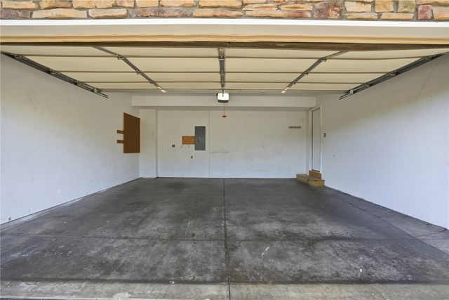 1009 Twilight Drive, North Liberty, IA 52317