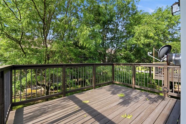 1009 Twilight Drive, North Liberty, IA 52317