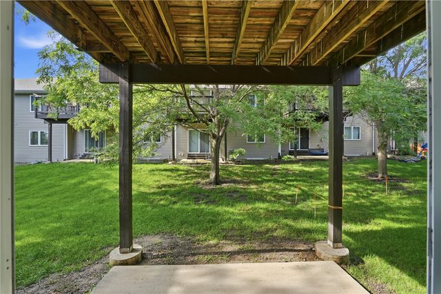1009 Twilight Drive, North Liberty, IA 52317