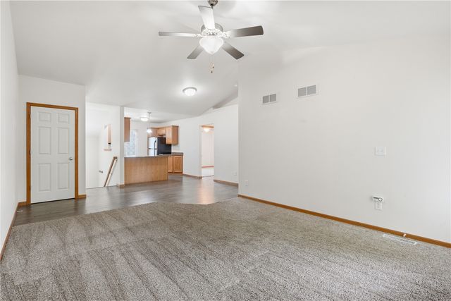 1009 Twilight Drive, North Liberty, IA 52317