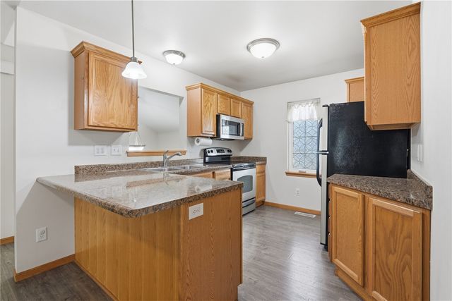 1009 Twilight Drive, North Liberty, IA 52317