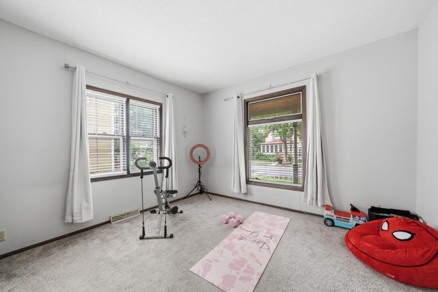2303 22nd Avenue S, Minneapolis, MN 55404