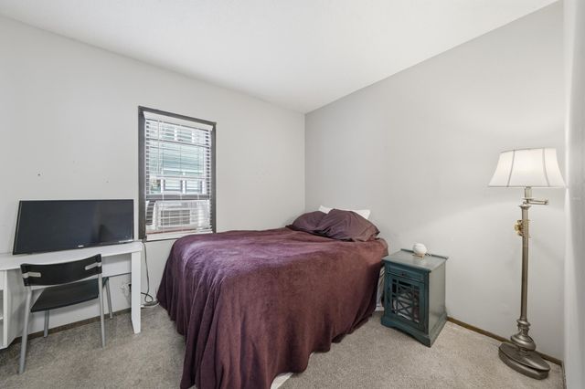 2303 22nd Avenue S, Minneapolis, MN 55404