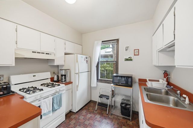2303 22nd Avenue S, Minneapolis, MN 55404