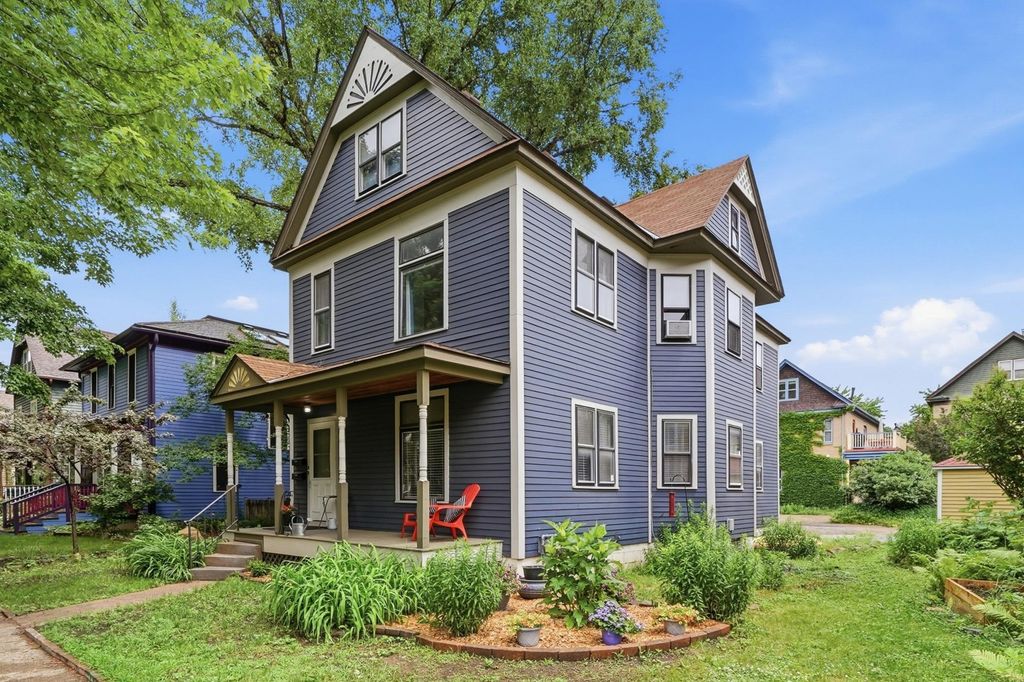 2303 22nd Avenue S, Minneapolis, MN 55404