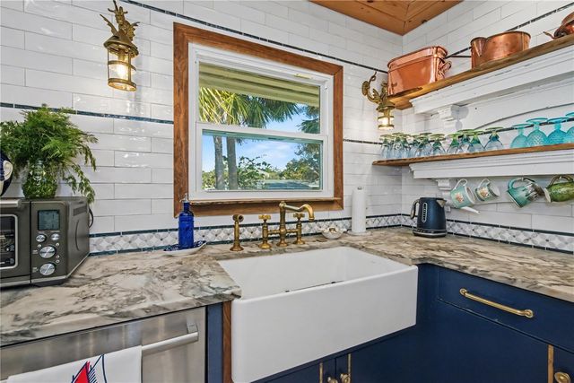 5116 ADMIRAL PLACE, Sarasota, FL 34231