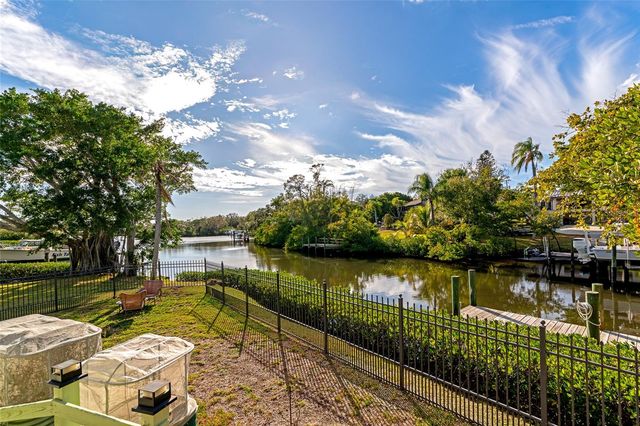 5116 ADMIRAL PLACE, Sarasota, FL 34231