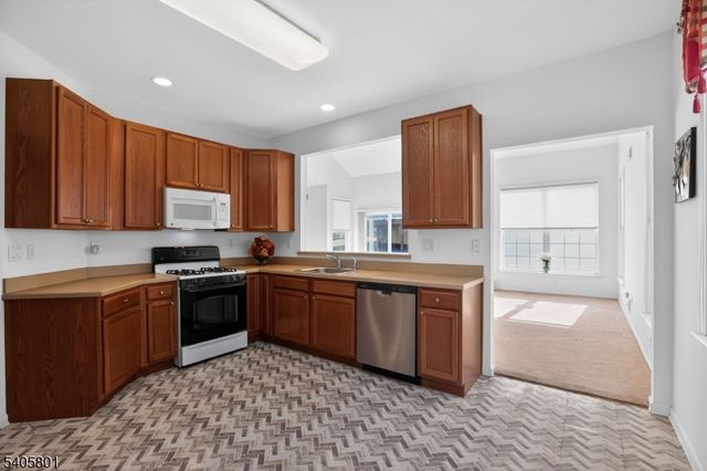 211 Bradwick Way, Marlboro Twp., NJ 07746