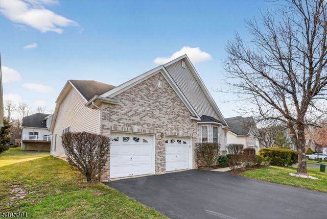 211 Bradwick Way, Marlboro Twp., NJ 07746