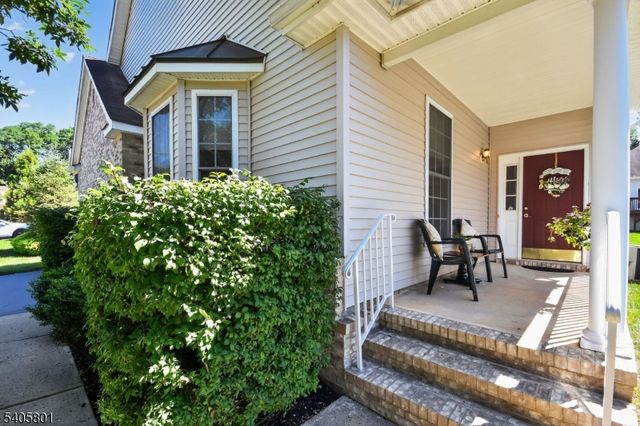 211 Bradwick Way, Marlboro Twp., NJ 07746