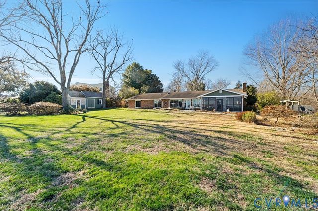 1209 Marl Bank Dr, North Prince George, VA 23860