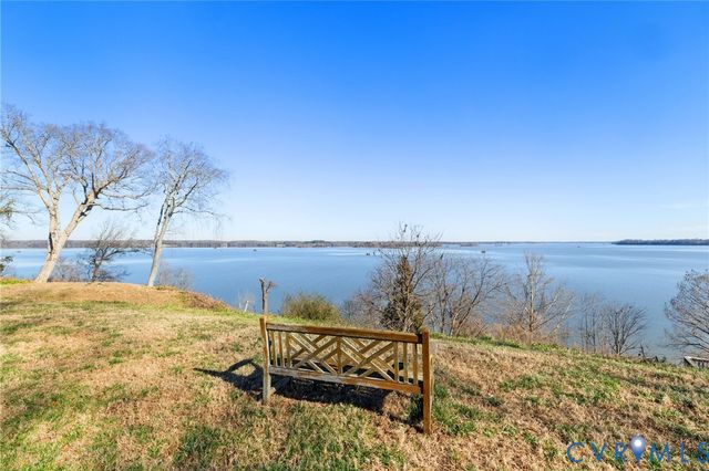 1209 Marl Bank Dr, North Prince George, VA 23860