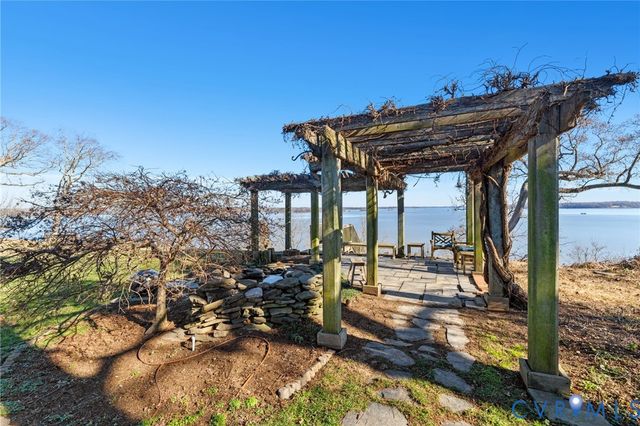 1209 Marl Bank Dr, North Prince George, VA 23860