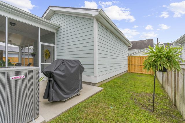 1822 Grovehurst Drive, Charleston, SC 29414