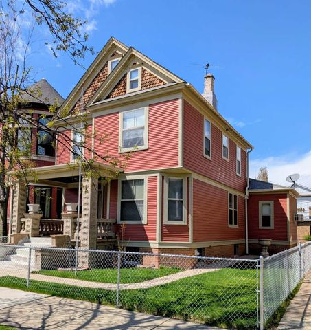 2026 W Leland Avenue, Chicago, IL 60625