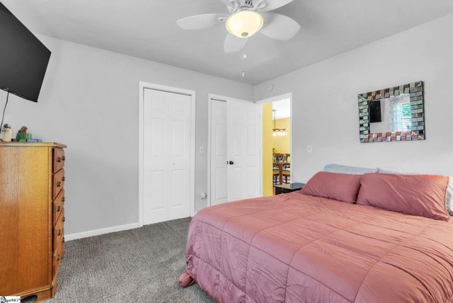 15 Hoedad Drive, Fountain Inn, SC 29644