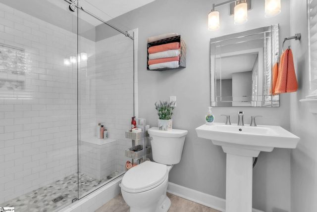 15 Hoedad Drive, Fountain Inn, SC 29644