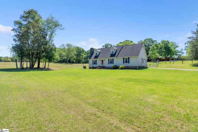15 Hoedad Drive, Fountain Inn, SC 29644