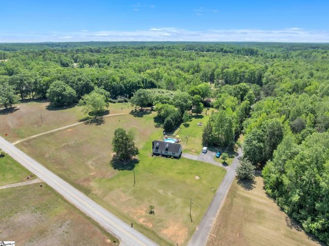 15 Hoedad Drive, Fountain Inn, SC 29644
