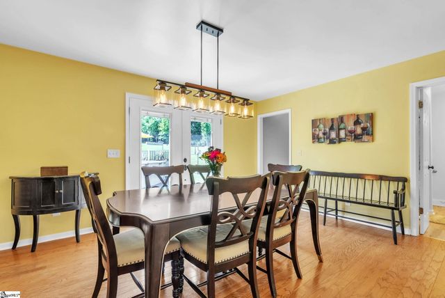 15 Hoedad Drive, Fountain Inn, SC 29644
