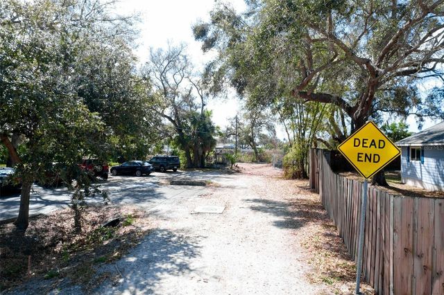 4101 S SCHOOL AVENUE, Sarasota, FL 34231