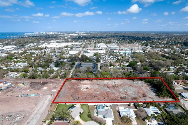 4101 S SCHOOL AVENUE, Sarasota, FL 34231