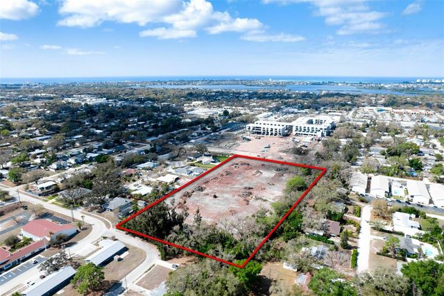 4101 S SCHOOL AVENUE, Sarasota, FL 34231