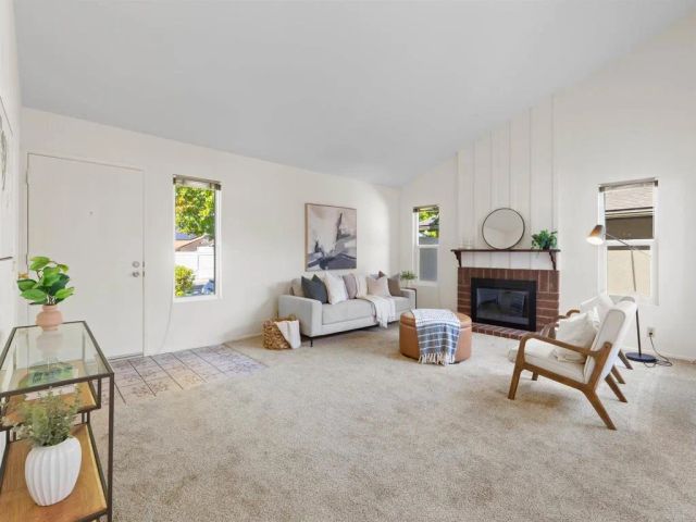 631 Persimmon Way, Oceanside, CA 92058