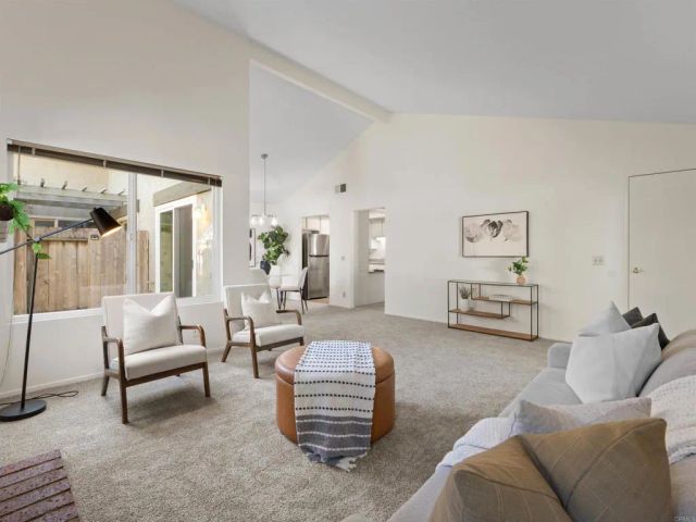 631 Persimmon Way, Oceanside, CA 92058