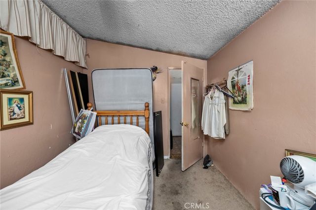 526 Nottingham Avenue, Santa Ana, CA 92703