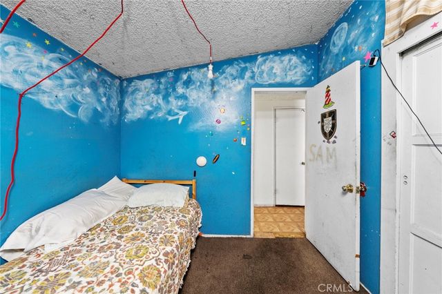526 Nottingham Avenue, Santa Ana, CA 92703