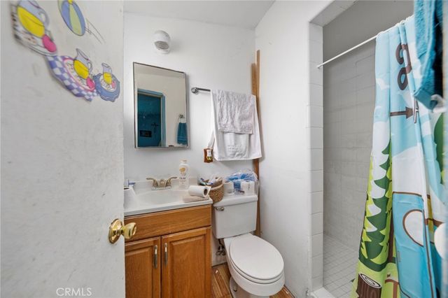 526 Nottingham Avenue, Santa Ana, CA 92703