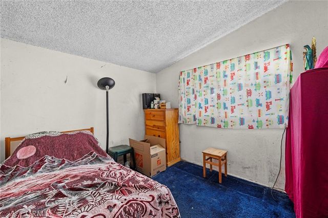 526 Nottingham Avenue, Santa Ana, CA 92703