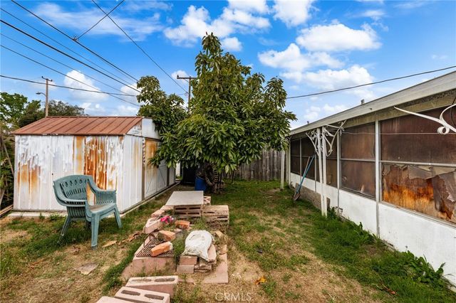 526 Nottingham Avenue, Santa Ana, CA 92703