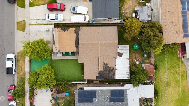 526 Nottingham Avenue, Santa Ana, CA 92703