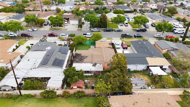 526 Nottingham Avenue, Santa Ana, CA 92703