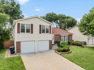 1766 President Street, Glendale Heights, IL 60139