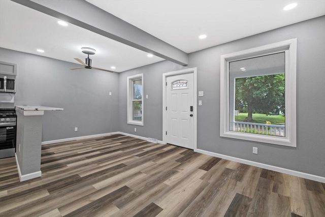 2109 Rupert BOULEVARD, Racine, WI 53405