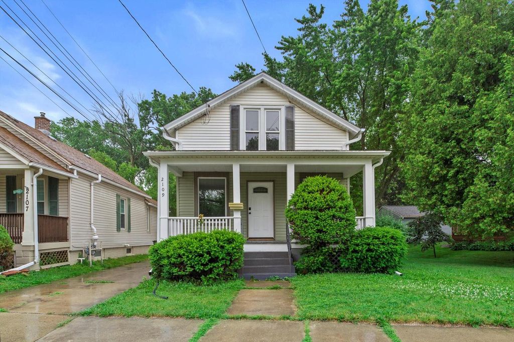 2109 Rupert BOULEVARD, Racine, WI 53405