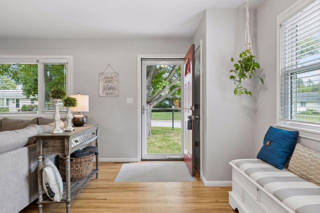 2510 Oregon Avenue S, Saint Louis Park, MN 55426