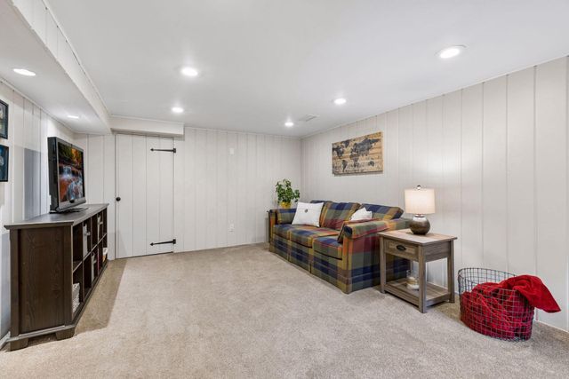 2510 Oregon Avenue S, Saint Louis Park, MN 55426