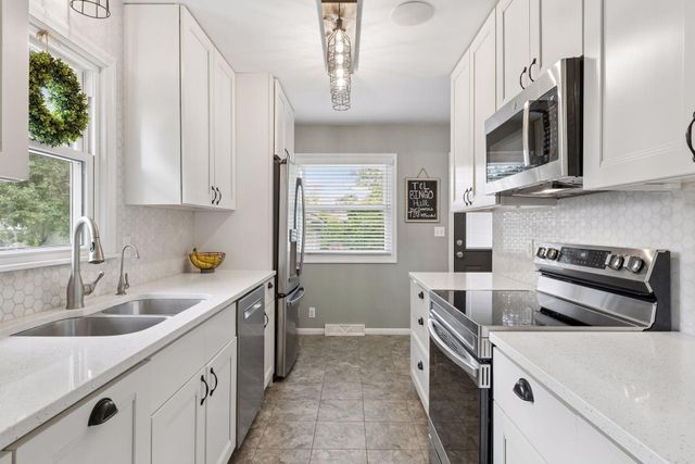 2510 Oregon Avenue S, Saint Louis Park, MN 55426