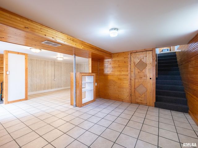 2283 KNOLLAIRE Drive, Washington, IL 61571